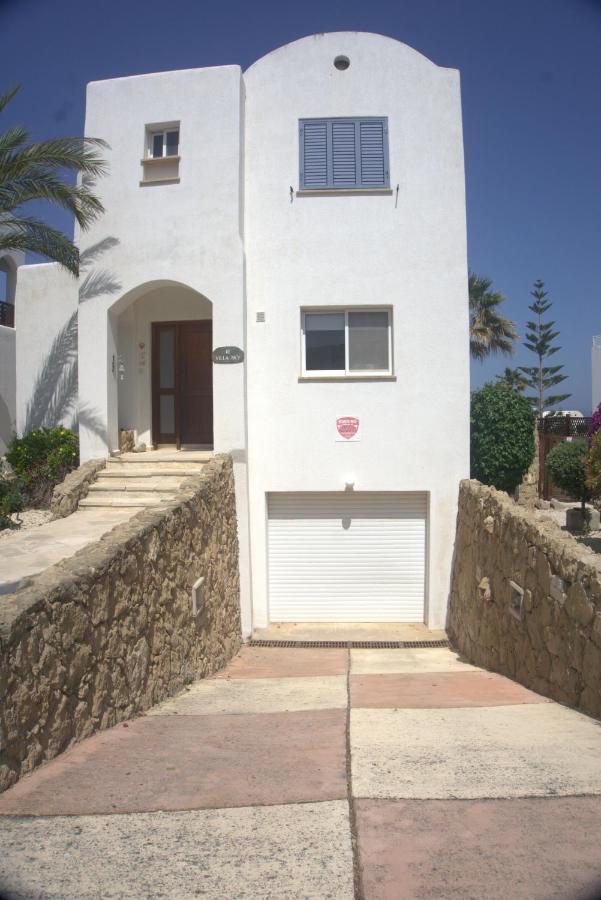 Sky Villa Paphos Exterior photo